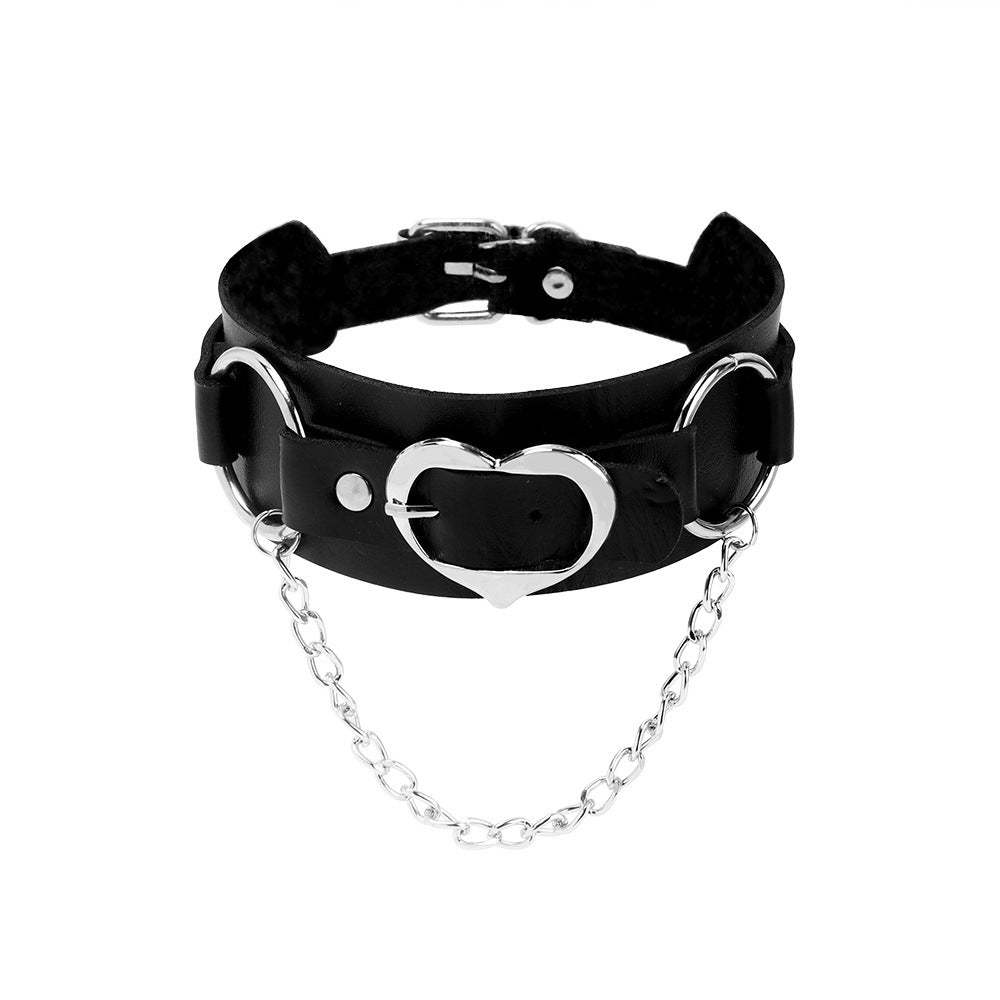 Gothic Choker Necklace Covering the Neck